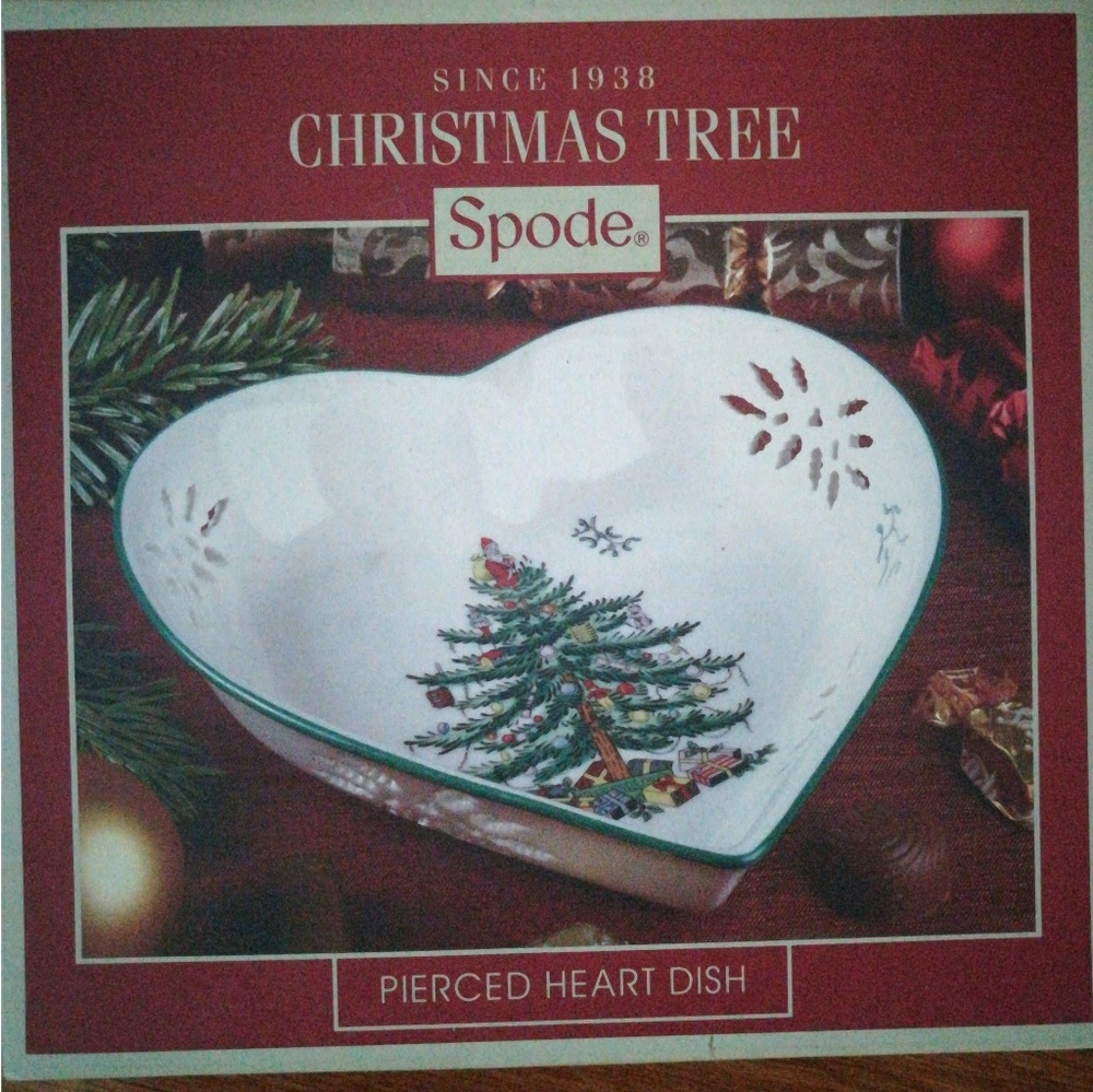 Spode pierced heart Christmas tree dish - Picture 3 of 7